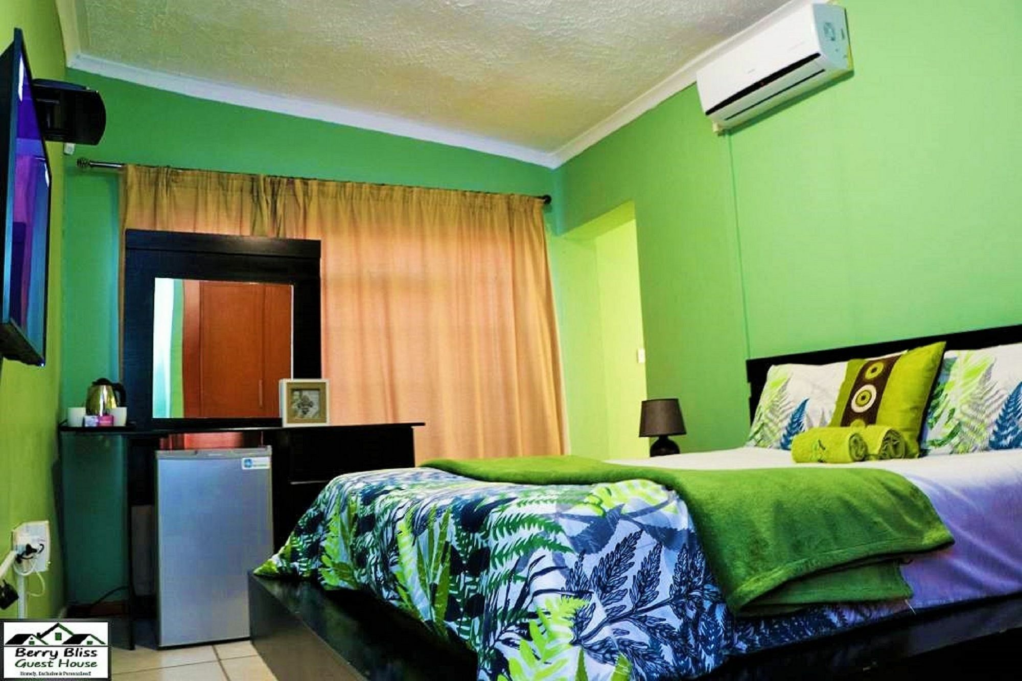 Berry Bliss Guest House Gaborone Bagian luar foto