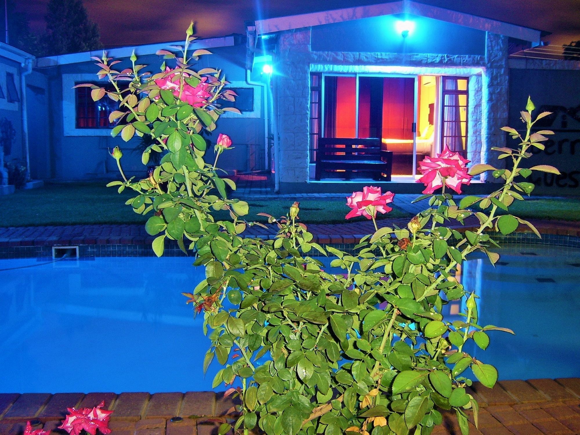 Berry Bliss Guest House Gaborone Bagian luar foto